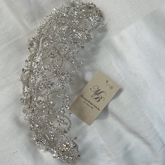 Wedding headpiece